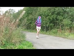 Young girl with crazy hairstyle pissing outdoors Part 2